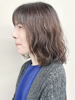 モリオ(morio)&nbsp;=くせ毛カットふわふわボブディ切りっぱなしボブ耳かけ30代40代