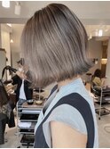 安積ブリーチカラー外ハネボブベージュカラーレイヤーカット30代