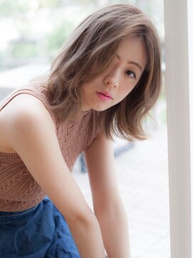 マイラ 銀座(myla) 透明感シルキーベージュ前髪かき上げマロンベージュひし形くびれ