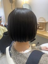 パラゴ(PARAGO.) 黒髪×コンパクトボブ