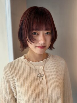 イト(iyto) ボブ×顔まわりレイヤー×レッドカラー