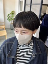 りら(Lilas)&nbsp;刈り上げ2ブロックショート