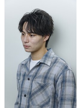 トラスト ザ バーバー 東京駅日本橋店(TRUST the Barber) センターパート/メンズパーマ/上げ下ろしOK