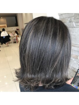 アヴァンス 深井店(AVANCE.) 3Dカラー×透明感×外ハネミディ