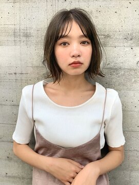 メイクス 表参道(MAKE'S omotesando) 透明感オリーブベージュ 外ハネボブ・前髪
