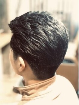 ヘア ラボ シュプール(hair labo SPUR)の写真/第一印象を決める髪型だからこそ、カット技術にこだわる。ONでもOFFでも決まるスタイルを提案！