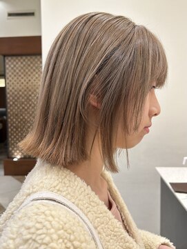 ビュートリアム 福岡(BEAUTRIUM) 大人のハイトーンボブ