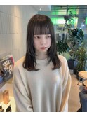 透明感オリーブグレージュ×レイヤーカット