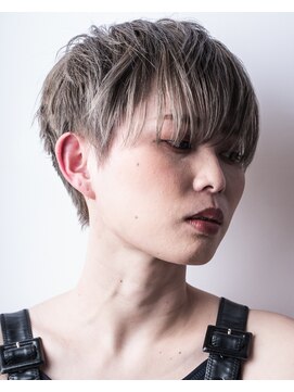 ピークアブー アヴェダ アトレ恵比寿(PEEK-A-BOO AVEDA) 前下がりベリーショート