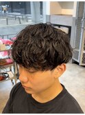 ふわっとクリクリシャドウパーマメンズ刈り上げマッシュ