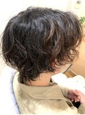 クセを活かしたミディアムショート