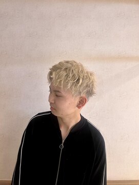 ウルバイサナンド(ULu by Sanando) ホワイトベージュ/ハイトーン/シルバー