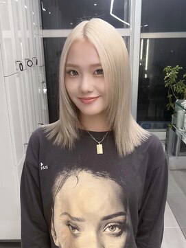 ソル バロール 表参道(SOL .valor) 抜きっぱなしブロンド×フェイスレイヤー×切りっぱなしボブ