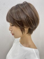 ニューヨークニューヨーク 阪急高槻店(NYNY)&nbsp;40代50代小顔可愛いひし形丸みショートボブハイライトグレージュ