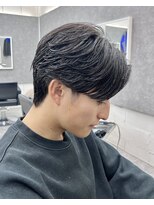 グロップ 町田(GLOP)&nbsp;センターパートをより輝かせる王道フェザーパーマ