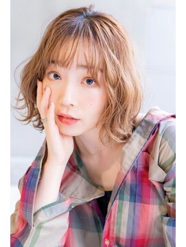 テイラー(Taylor) ［Taylor］☆大宮　ミルクティーベージュ×ゆるふわボブ