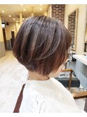 ショートボブ