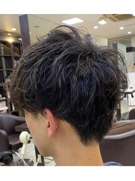 アンベリール(Embellir) マッシュ弱めパーマ