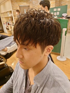 コダマ 茗荷谷店(KODAMA) スキンフェード/アップバング/コンマヘア/眉カット<理容室>