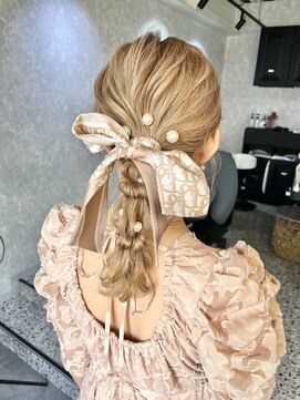 エノルア(enorua) ミディアムヘア、編み下ろし