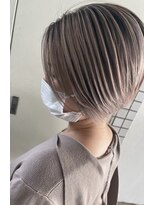 ヴィフ 大船(VIF)&nbsp;バレイヤージュ/ハイライト/ダブルカラー/ケアブリーチ/ボブ