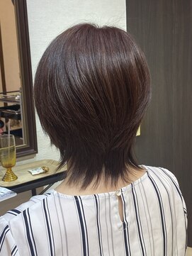 トモ(tomo.) レイヤーウルフ