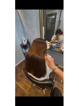 ロミー(Romy) ダメージレスストレート+艶々オージュアトリートメント