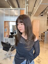 ホネン(honen)&nbsp;ブリーチなしオリーブベージュ×レイヤーカット