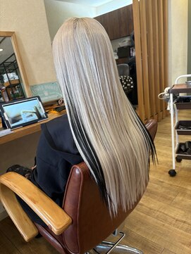 ヘアーコレット(hair Colet) ペールシルバーエクステスタイル