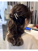 ザザアオヤマ(ZA/ZA AOYAMA)&nbsp;ハーフアップアレンジ/表参道ヘアセット/お呼ばれヘア