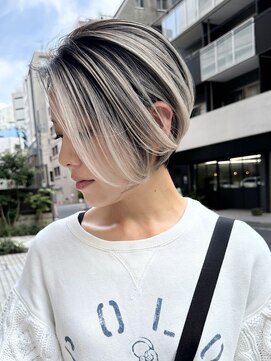 ヌエン 渋谷(NU/EN) 外国人風バレイヤージュ/ハイライトカラー/アッシュグレージュ