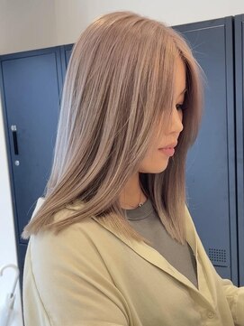 シェイト レイヤーカット 天神(ciate) ダブルカラー/ブリーチ/レイヤーカット/ホワイトベージュ