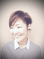 ヘアーメイクスリーク チョコッと２ブロックでスッキリ＆キュートに♪