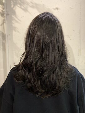 エル(EL by green) 《tomi》ダークアッシュxロングスタイル