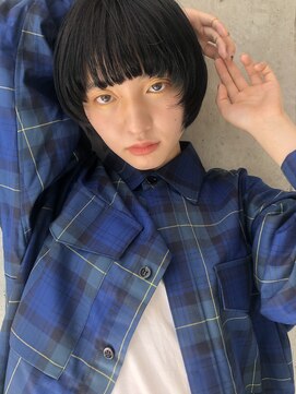 バロンフェム(baLon.fem) 【Stylist 本田愛】スタイリングいらずなショートマッシュ