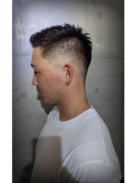 バーバーバー 八広(BARBER-BAR) フェードショート