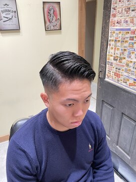 フォーコーナーズ(Four Corners) barber style