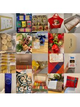 信じられないほどの差し入れをいただく美容室。お客様を喜ばせたい一心で全力を注ぎます。