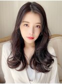 韓国風大人フェミニンセンターパートツヤ髪レイヤー髪質改善