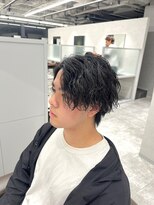 キートス(Kiitos)&nbsp;黒髪かきあげ　ツイストスパイラル　スパイラル寄り