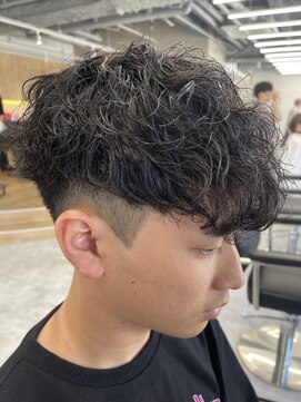 ラヴィズムバイフィフス(LUVISM by fifth) スペインカール新潟波巻きスパイラルツイストスパイラル万代