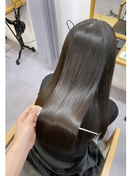 イニット 奈良新大宮(init.) 20代 30代 40代 ロング 黒髪似合わせカットレイヤーロング