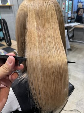 クル 立川店(CURU) ブリーチ+アディクシーカラー