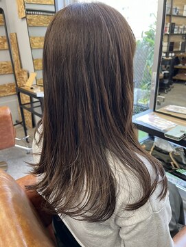 クロムス(clomus) 【clomus】レイヤーカットとグレージュ