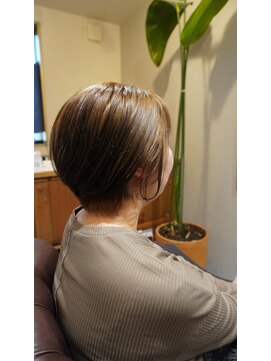 トワニ(to＆..) ハンサムショート