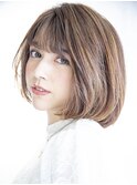 透明感と上品さ感じる美シルエットボブ