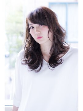 イロドリ ヘアーデザイン(IRODORI hair design) IRODORI　アンニュイなセミロング　［西尾一寛］