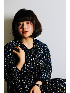 クオーター(QUARTER) 肩上ボブスタイル伸ばしかけブラウニーカラー