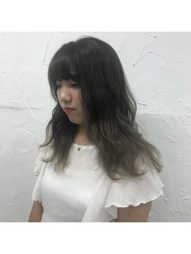 プライズ アイリス 池袋東口店(prize Iris) グレージュグラデーション/ニュアンスロブ　池袋　 HARUKA