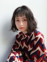 ルティア(Lutia)&nbsp;切りっぱなしボブ、アッシュ、シースルーバングル